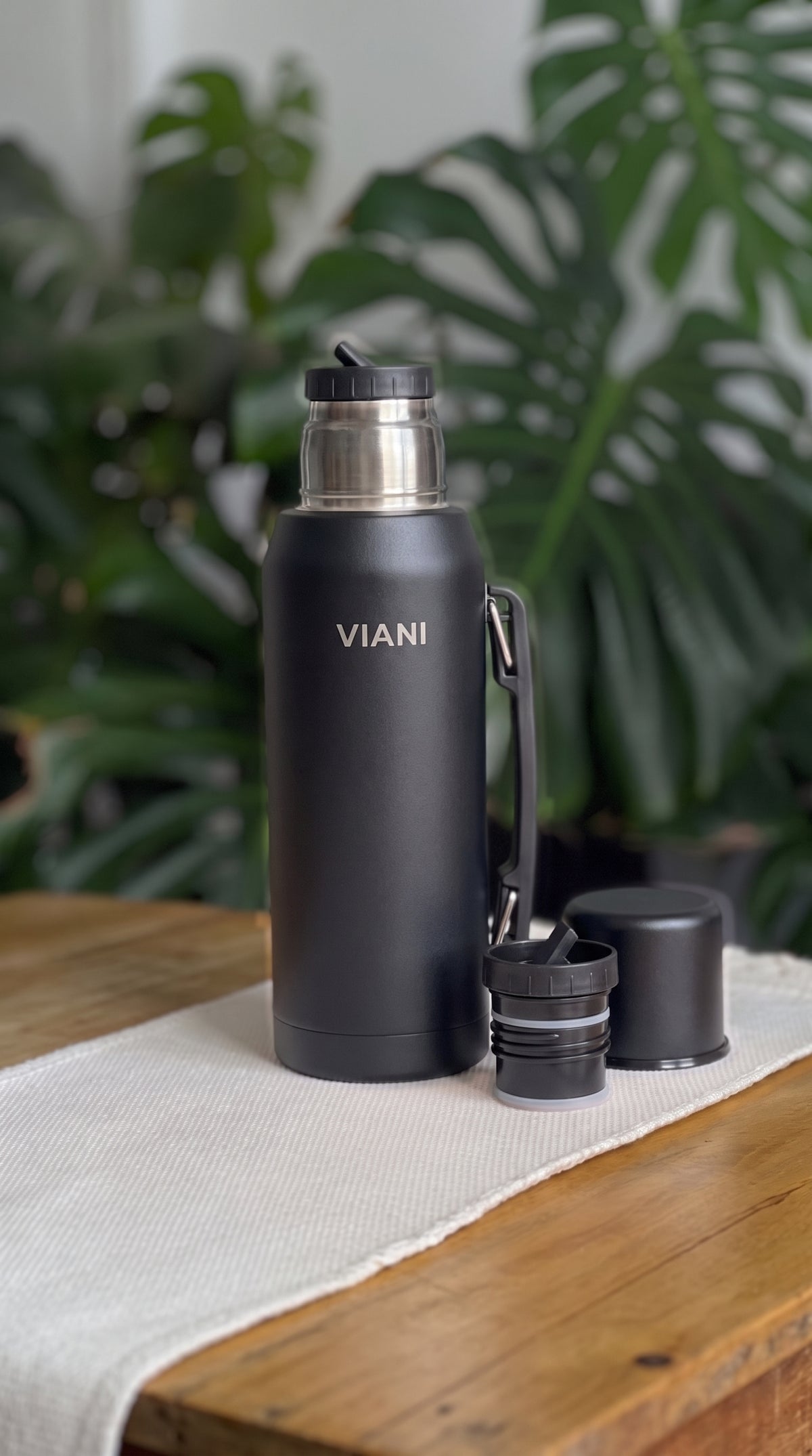 Termo VIANI Negro Classic 1LT + Mate de regalo